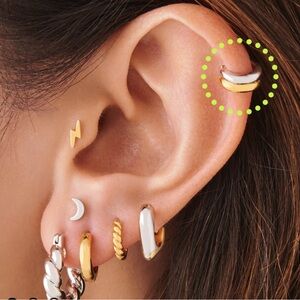 STUDS Micro Two Tone Huggie